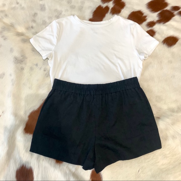 J Crew Floral Jacquard Black Shorts - Picture 5 of 12